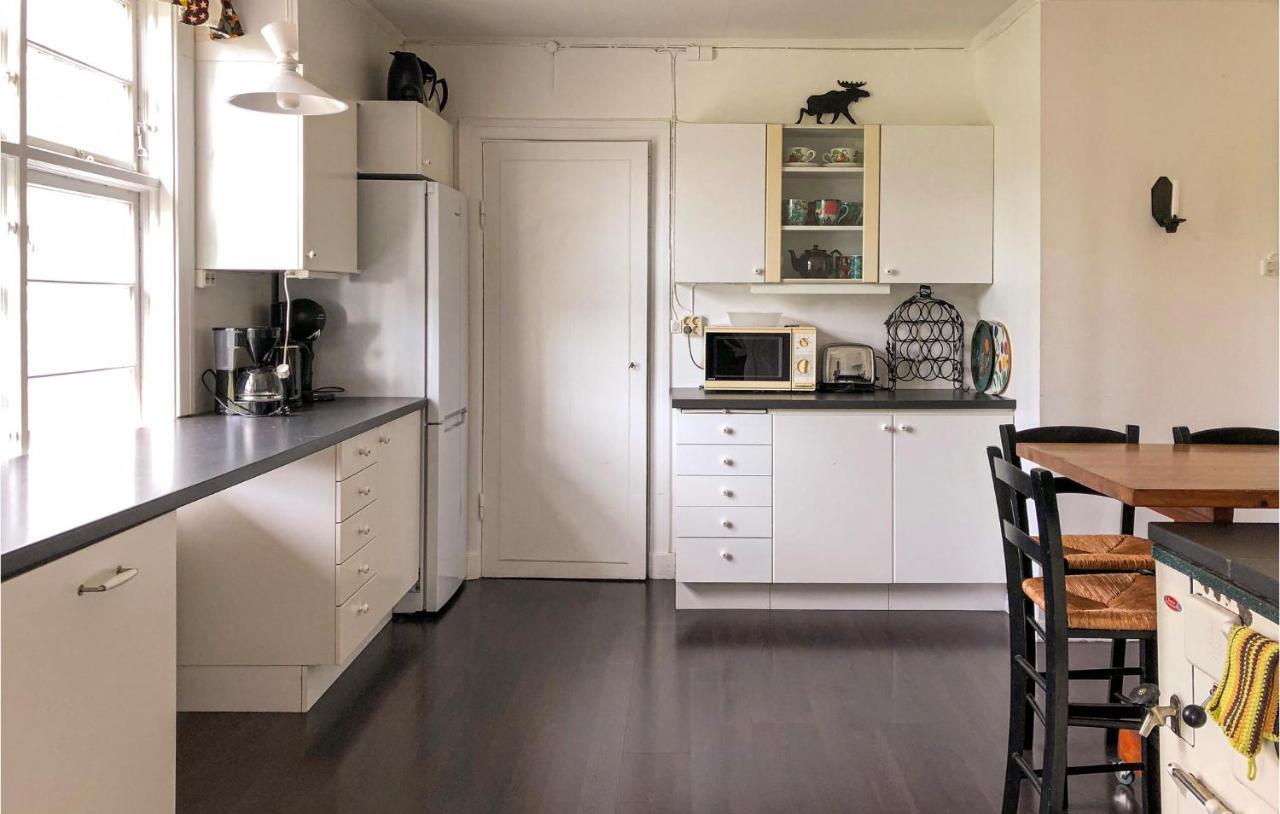 Nice Home In Mantorp With Kitchen Экстерьер фото